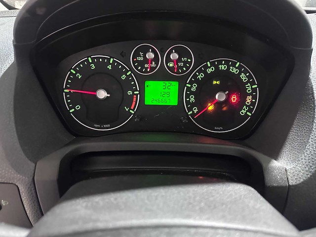Ford - fiesta - 1.3-8v cool & sound - 97-xn-xb - afbeelding 16 van  16