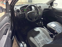 Ford - fiesta - 1.3-8v cool & sound - 97-xn-xb - afbeelding 4 van  4