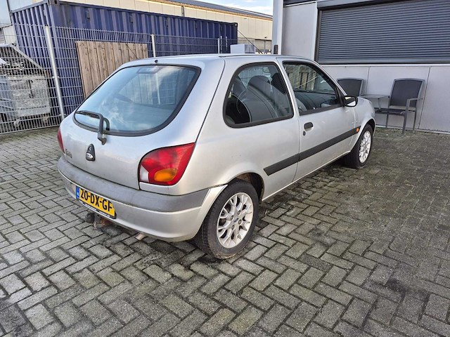 Ford - fiesta - 1.3-8v first edition - personenauto - afbeelding 8 van  12
