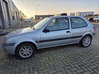 Ford - fiesta - 1.3-8v first edition - personenauto - afbeelding 9 van  12