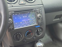 Ford - fiesta - 1.3 ambiente - nap - 2002 - personenauto - 01-jt-pr - afbeelding 2 van  11