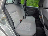 Ford - fiesta - 1.3 ambiente - nap - 2002 - personenauto - 01-jt-pr - afbeelding 4 van  11