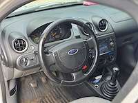 Ford - fiesta - 1.3 ambiente - nap - 2002 - personenauto - 01-jt-pr - afbeelding 10 van  11