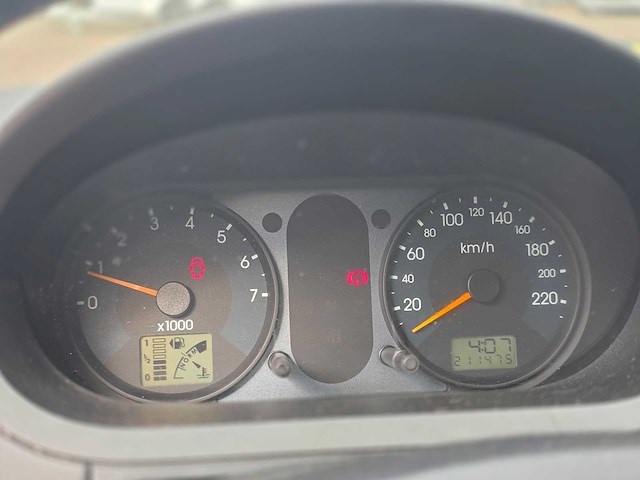 Ford - fiesta - 1.3 ambiente - nap - 2002 - personenauto - 01-jt-pr - afbeelding 11 van  11