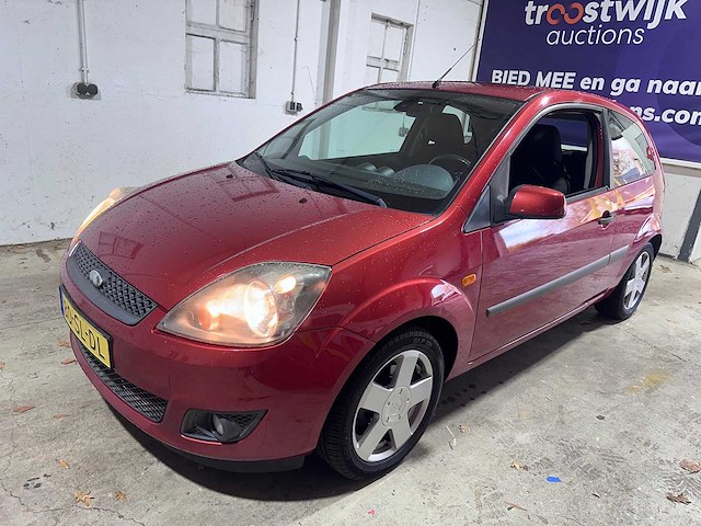 Ford - fiesta - 1.4-16v futura - 80-sl-dl - afbeelding 1 van  21