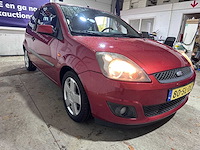 Ford - fiesta - 1.4-16v futura - 80-sl-dl - afbeelding 18 van  21