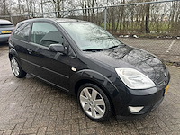 Ford - fiesta - 1.4-16v futura - personenauto - afbeelding 4 van  10