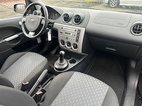 Ford - fiesta - 1.4-16v futura, 06-rv-px - afbeelding 4 van  7