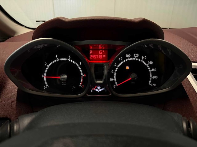Ford - fiesta - 1.4 titanium 2011 47-rbt-9 iaw - afbeelding 15 van  19