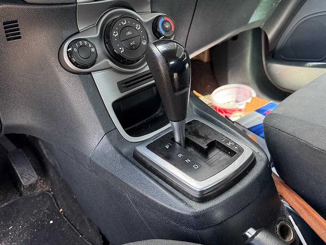 Ford - fiesta - 1.4 trend - automaat schadeauto - personenauto - 2009 - afbeelding 9 van  25