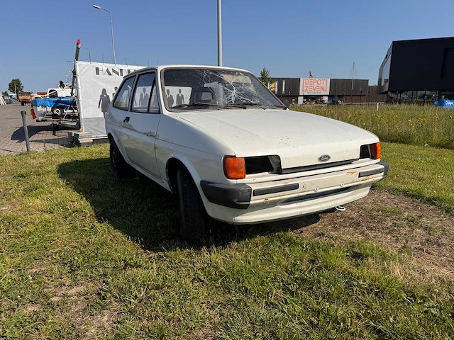 Ford - fiesta - mk2 - personenauto - afbeelding 9 van  16