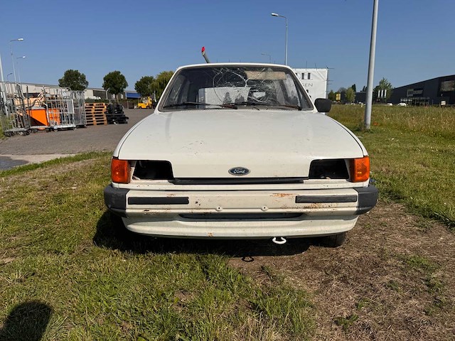 Ford - fiesta - mk2 - personenauto - afbeelding 10 van  16