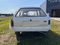 Ford - fiesta - mk2 - personenauto - afbeelding 14 van  16
