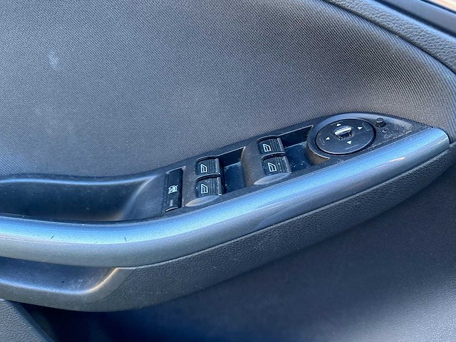 Ford - focus - 1.0 ecob. lease ti. - 12-xvv-7 - afbeelding 17 van  18