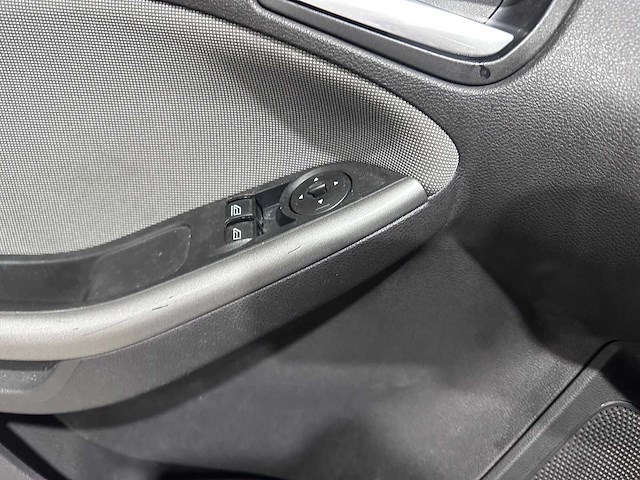 Ford - focus - 1.0 ecoboost trend - 7-sbl-42 - afbeelding 2 van  18