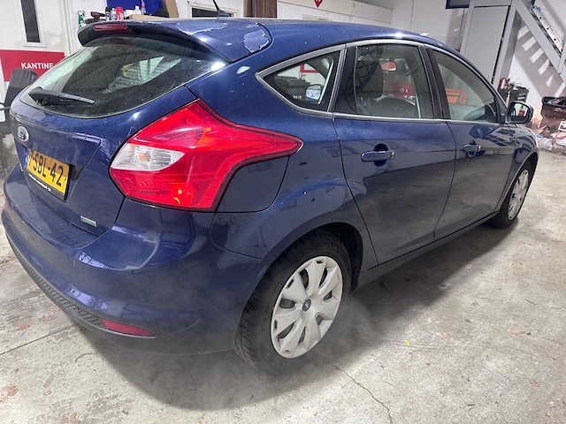 Ford - focus - 1.0 ecoboost trend - 7-sbl-42 - afbeelding 13 van  18