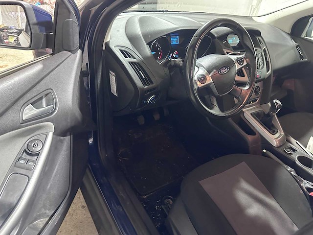 Ford - focus - 1.0 ecoboost trend - 7-sbl-42 - afbeelding 16 van  18