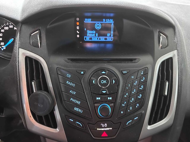 Ford - focus - 1.0 ecoboost trend - st-393-p- 2013 - afbeelding 5 van  17