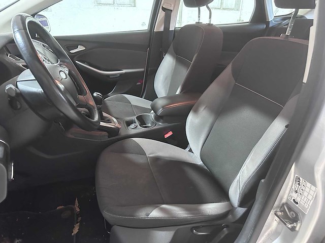 Ford - focus - 1.0 ecoboost trend - st-393-p- 2013 - afbeelding 7 van  17