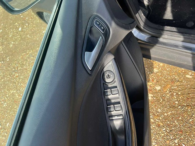 Ford - focus - 1.0 titanium , nl-925-j - afbeelding 13 van  25