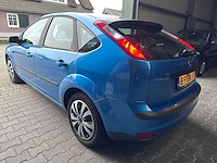 Ford - focus - 1.6-16v first ed. - car - afbeelding 8 van  13