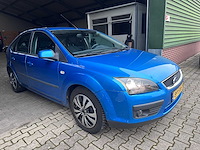 Ford - focus - 1.6-16v first ed. - car - afbeelding 11 van  13