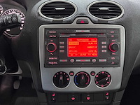 Ford - focus - 1.6-16v futura - 87-xt-tb- 2007 - afbeelding 3 van  17