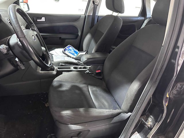 Ford - focus - 1.6-16v futura - 87-xt-tb- 2007 - afbeelding 4 van  17