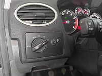 Ford - focus - 1.6-16v trend - car - 2007 - afbeelding 3 van  19