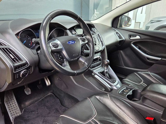 Ford - focus - 1.6 ecob. trend sp. - 2011 - jb-823-s - personenauto - afbeelding 3 van  33
