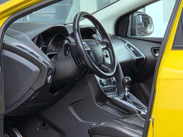 Ford - focus - 1.6 ecob. trend sp. - 2011 - jb-823-s - personenauto - afbeelding 5 van  33