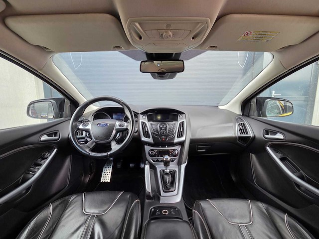 Ford - focus - 1.6 ecob. trend sp. - 2011 - jb-823-s - personenauto - afbeelding 6 van  33