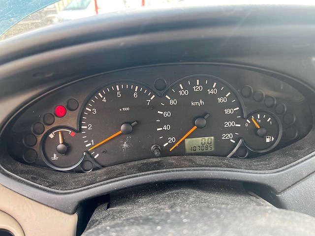 Ford - focus - 1.8-16v ghia - car - 2001 - afbeelding 3 van  10