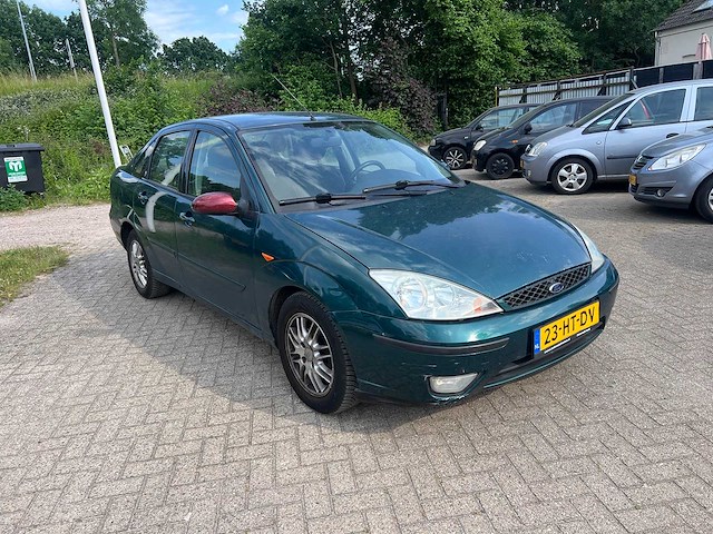 Ford - focus - 1.8-16v ghia - car - 2001 - afbeelding 4 van  10