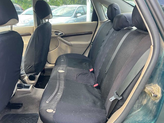 Ford - focus - 1.8-16v ghia - car - 2001 - afbeelding 7 van  10