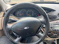 Ford - focus - 1.8-16v ghia - car - 2001 - afbeelding 10 van  10