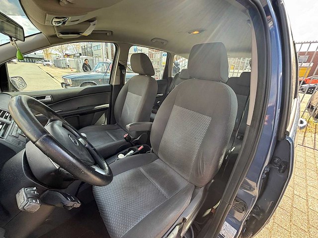 Ford - focus c-max - 1.6-16v futura - car - 2005 - afbeelding 4 van  12