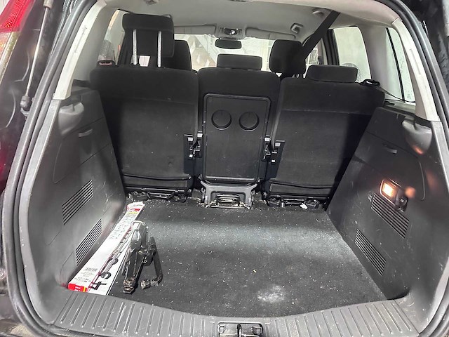 Ford - focus c-max - 2.0-16v ghia - 43-st-dx - afbeelding 7 van  18