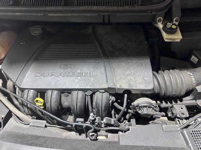 Ford - focus c-max - 2.0-16v ghia - 43-st-dx - afbeelding 9 van  18