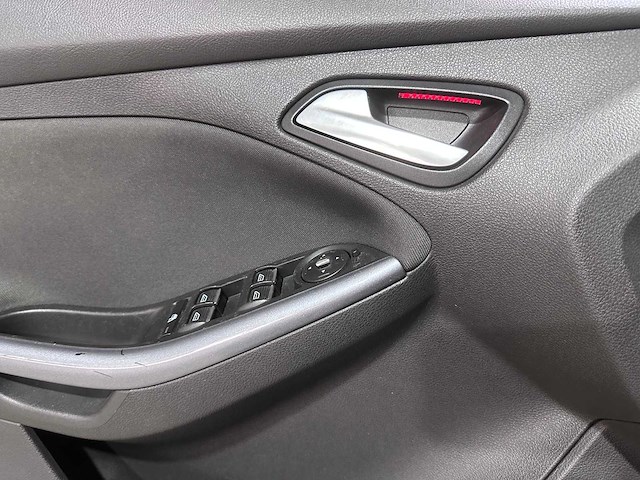 Ford - focus wagon - 1.0 ecob. titanium - j-323-gr - 2014 - afbeelding 2 van  19