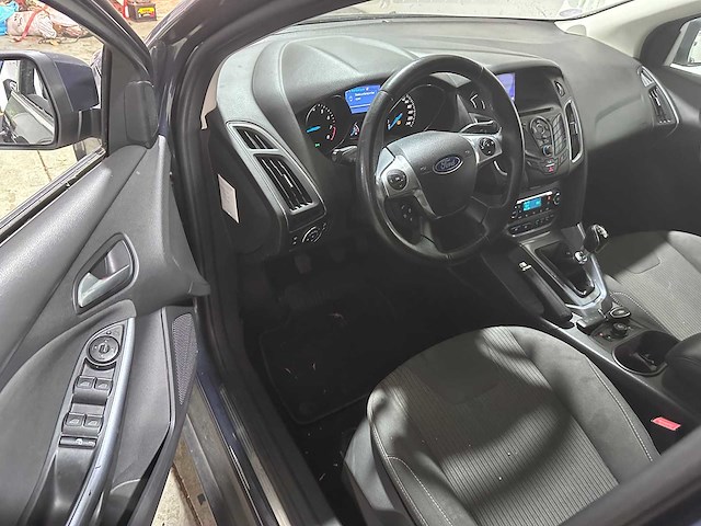 Ford - focus wagon - 1.0 ecob. titanium - j-323-gr - 2014 - afbeelding 17 van  19