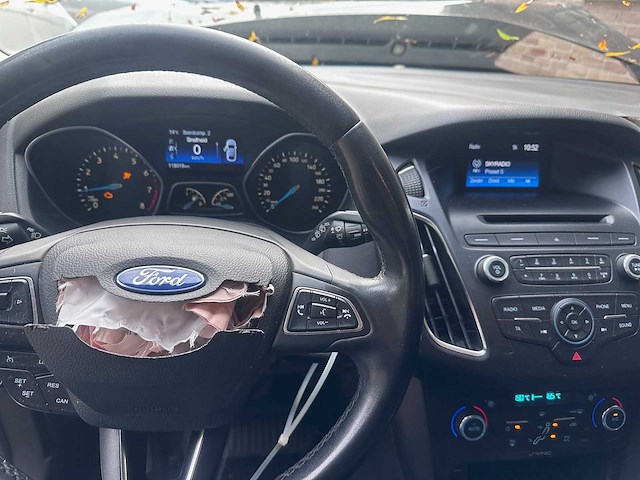 Ford - focus wagon - 1.0 titanium - s-577-xj - afbeelding 2 van  17