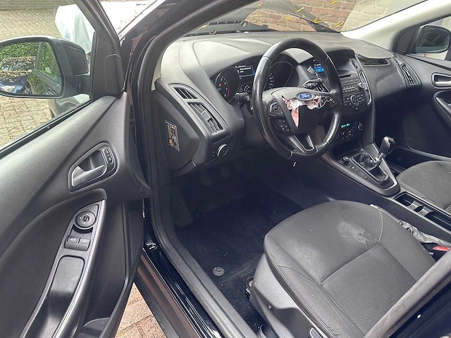 Ford - focus wagon - 1.0 titanium - s-577-xj - afbeelding 17 van  17