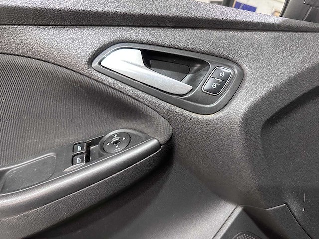 Ford - focus wagon - 1.0 trend edition - gs-253-z- 2015 - afbeelding 3 van  15