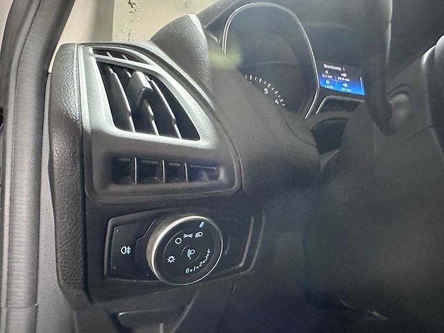 Ford - focus wagon - 1.0 trend edition - gs-253-z- 2015 - afbeelding 4 van  15