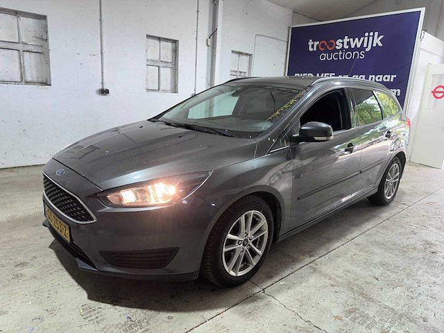 Ford - focus wagon - 1.0 trend edition - gs-253-z- 2015 - afbeelding 1 van  15