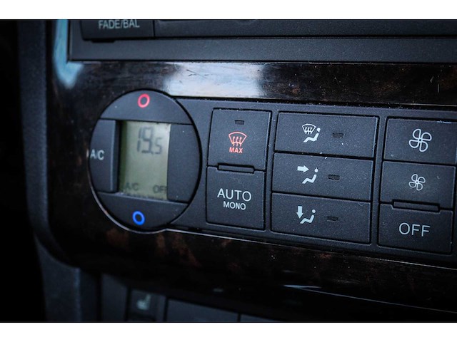 Ford - focus wagon - 1.6-16v ghia 2-kjg-61 - afbeelding 4 van  19