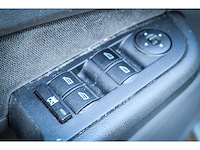 Ford - focus wagon - 1.6-16v ghia 2-kjg-61 - afbeelding 6 van  19