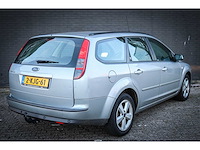 Ford - focus wagon - 1.6-16v ghia 2-kjg-61 - afbeelding 13 van  19