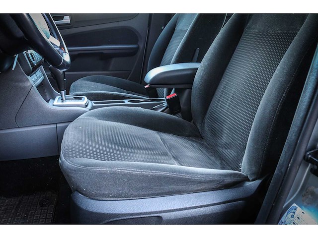 Ford - focus wagon - 1.6-16v ghia 2-kjg-61 - afbeelding 16 van  19